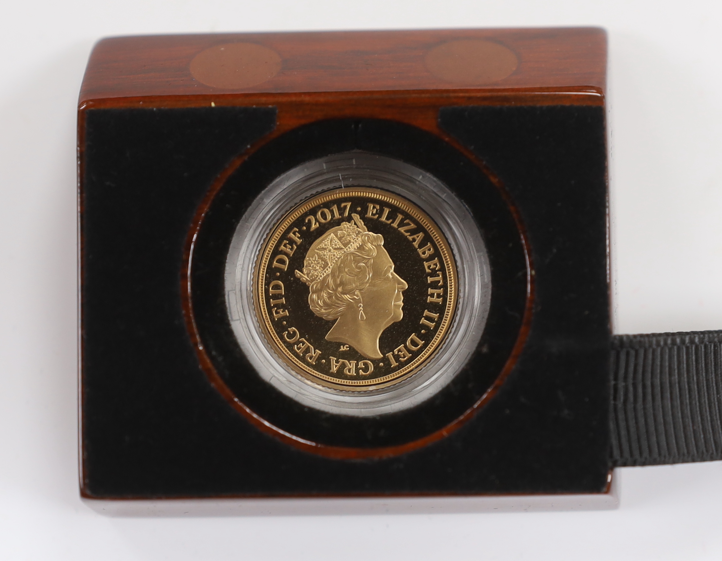 British gold coins - UK Royal Mint Piedfort proof gold sovereign, 2017, in case of issue, certificate number 1844 of a limited edition of 3500